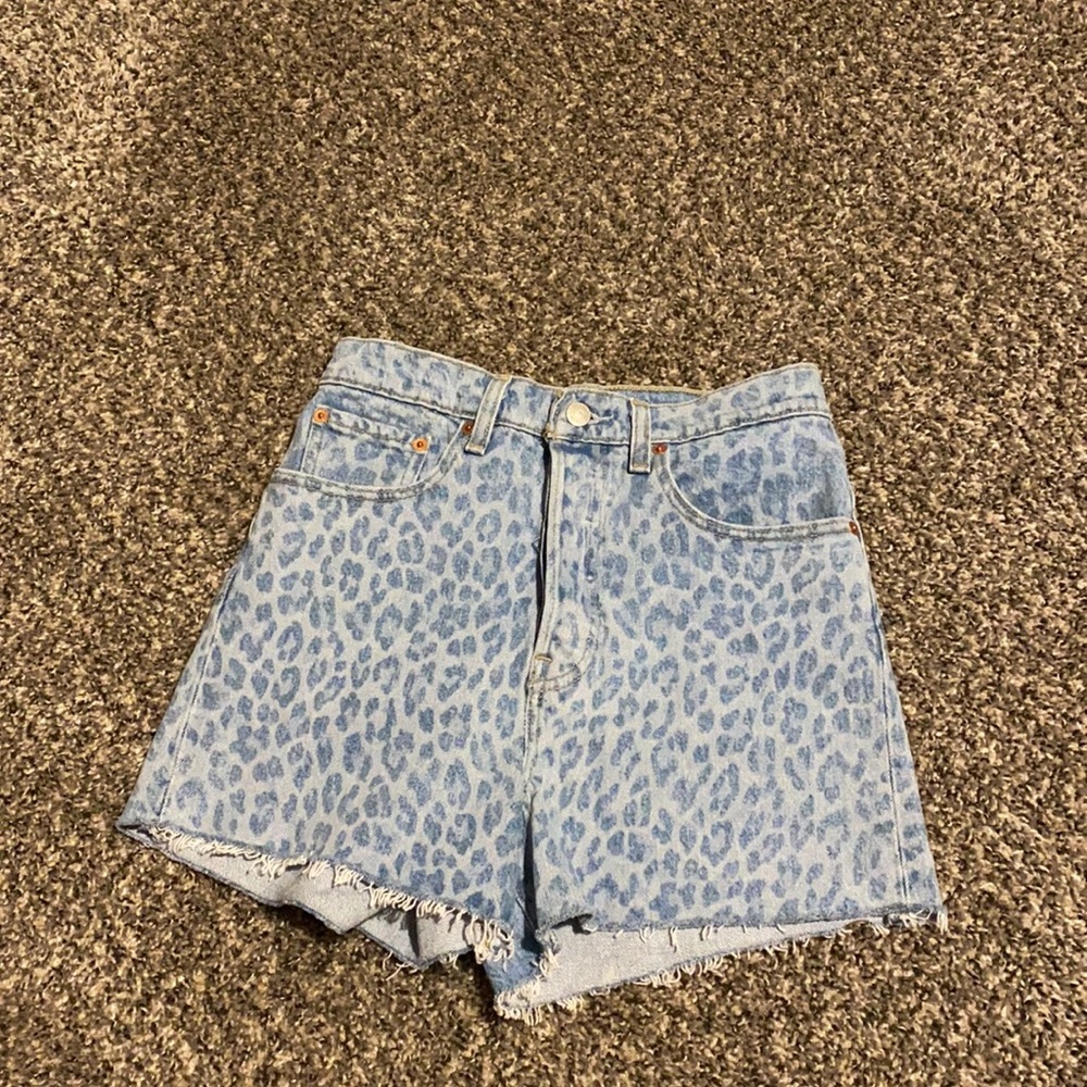 Cheetah print Levi’s